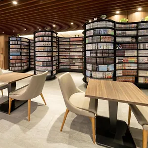 Hotel The Hedistar Nijo Comic & Books, Quioto